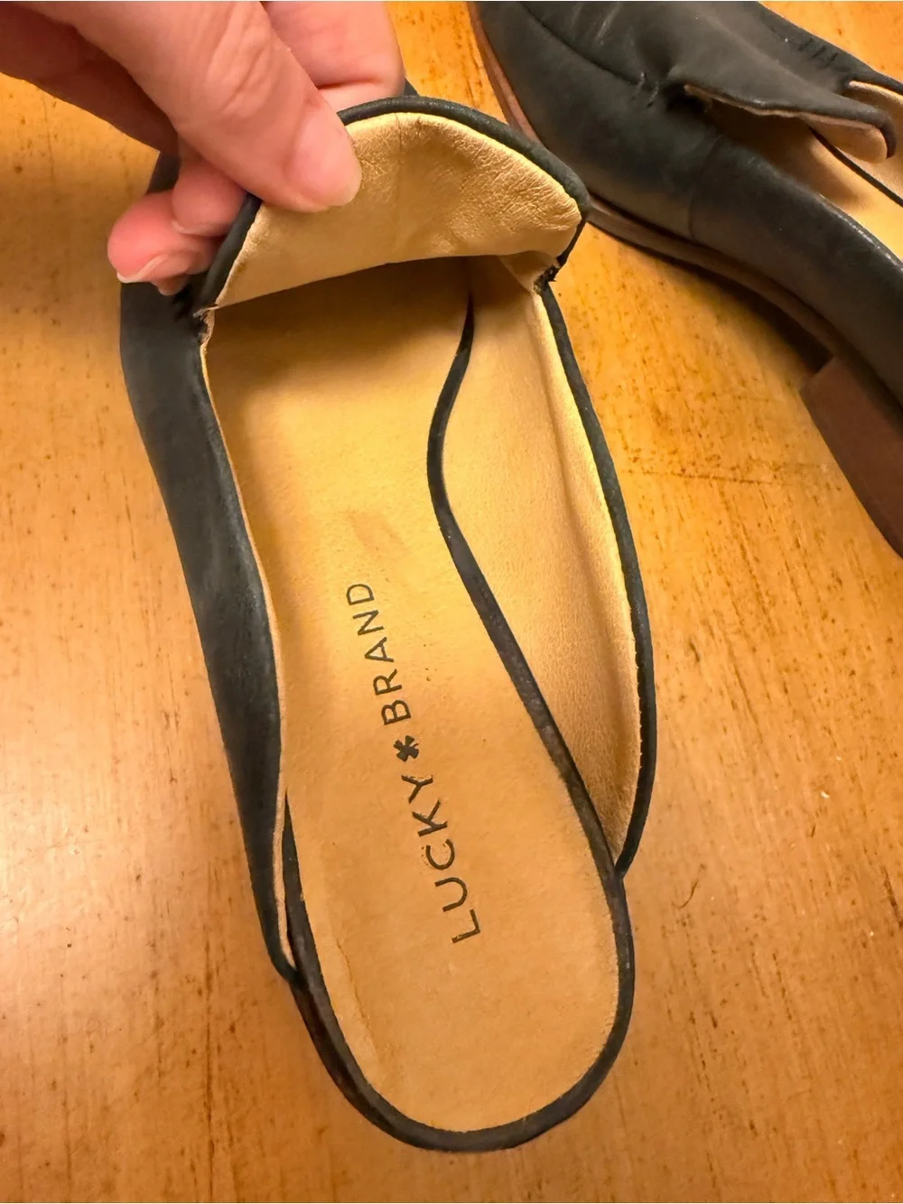Lucky Brand women’s Black Leather Slip-On Loafers
